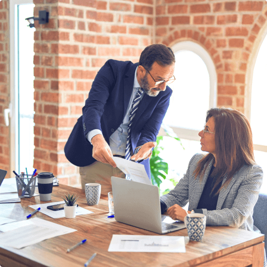 Rewsane team van crypto-investeringsexperts